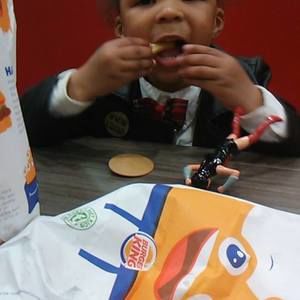 Meet your Posher, Tavon